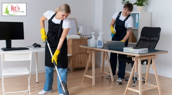 Top End of Lease Cleaning Mistakes That Can Cost You Your Bond